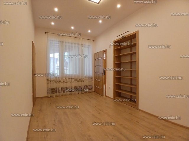 Eladó ikerház, Dunakeszin 147.5 M Ft, 3 szobás