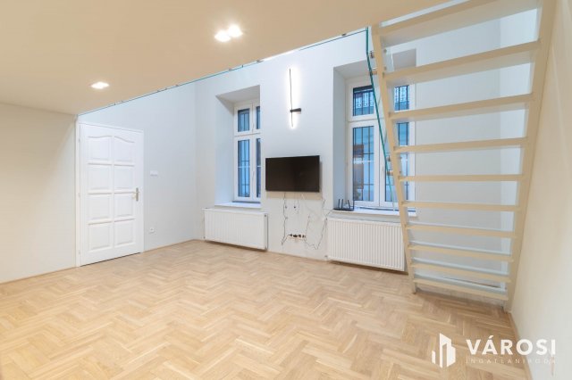 Kiadó iroda, Budapesten, VI. kerületben 250 E Ft / hó