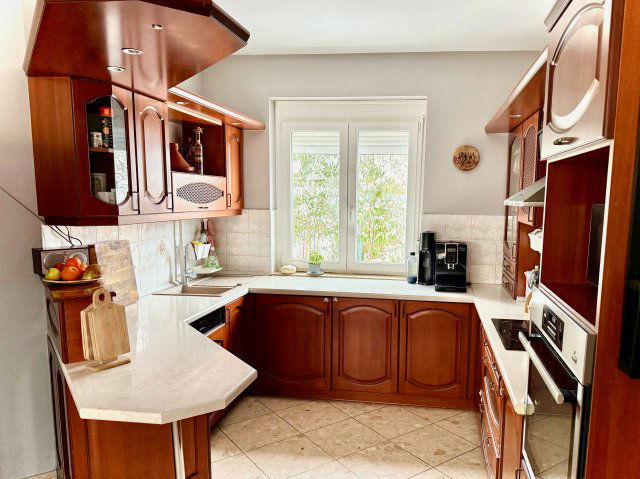 Eladó családi ház, Pécsett, Kéméndi soron 139 M Ft, 3 szobás