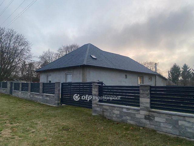 Eladó családi ház, Szügyön 48.9 M Ft, 3+4 szobás