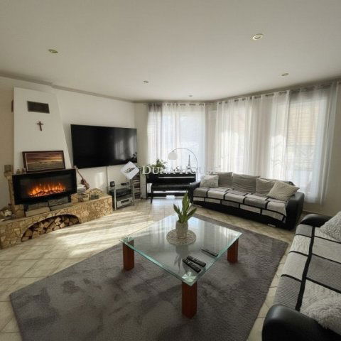 Eladó családi ház, Sárszentmihályon 155 M Ft, 6 szobás