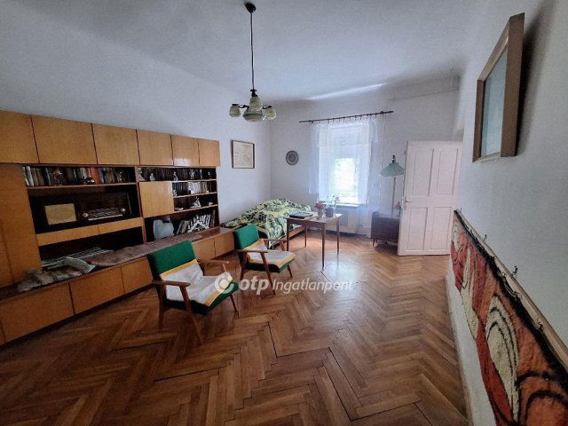 Eladó téglalakás, Mezőhegyesen 18.5 M Ft, 3 szobás