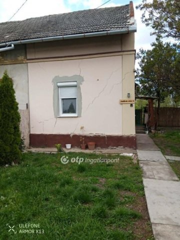 Eladó családi ház, Békésszentandráson 12.9 M Ft, 1 szobás
