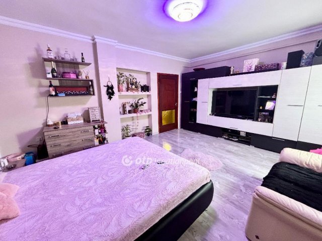 Eladó családi ház, Debrecenben 87.9 M Ft, 2 szobás