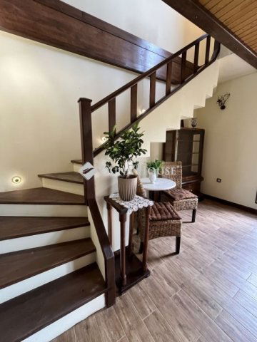 Eladó családi ház, Zamárdiban 144.9 M Ft, 7 szobás