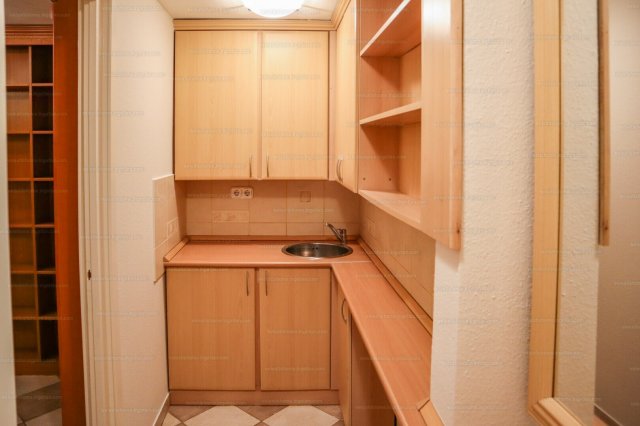 Kiadó üzlethelyiség, Budapesten, IX. kerületben, Ráday utcában