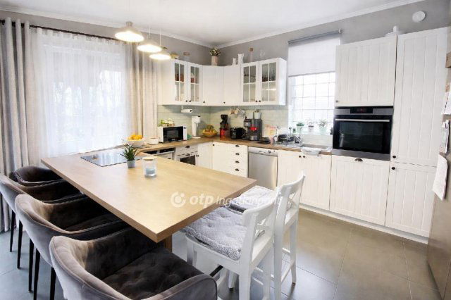 Eladó családi ház, Tökölön 115 M Ft, 3+1 szobás