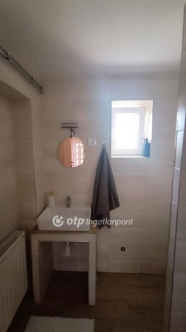 Eladó családi ház, Bükkszéken 60 M Ft, 3+1 szobás