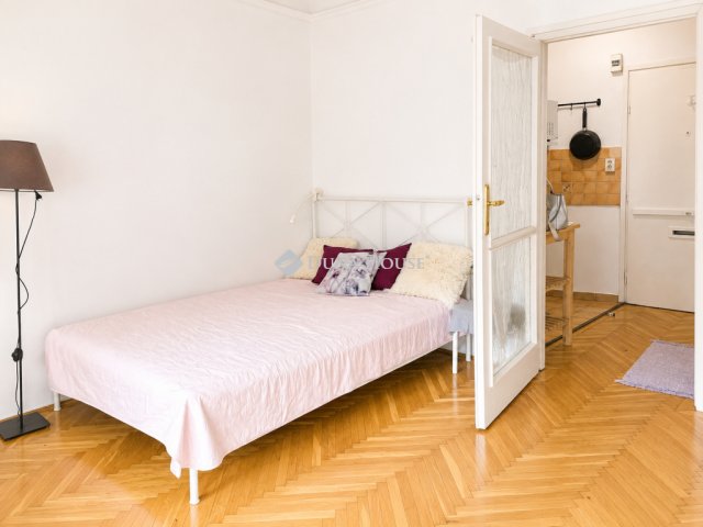 Eladó téglalakás, Budapesten, II. kerületben 59.9 M Ft, 1 szobás