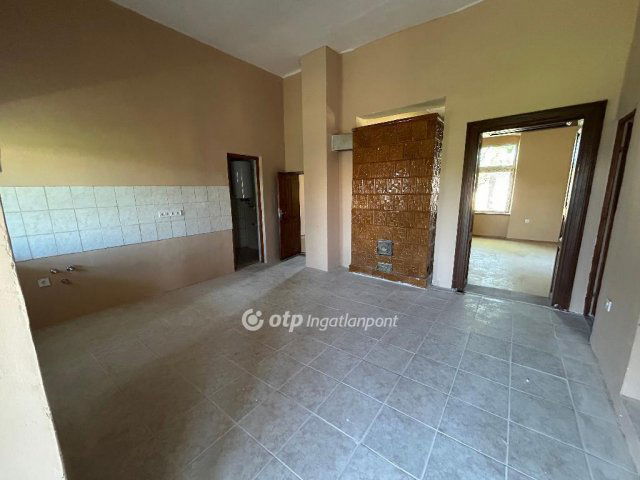 Eladó családi ház, Kunhegyesen 21.99 M Ft, 2 szobás