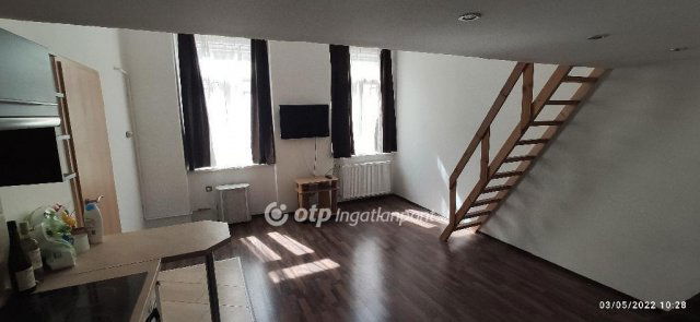 Eladó téglalakás, Budapesten, VI. kerületben 84.9 M Ft, 2 szobás