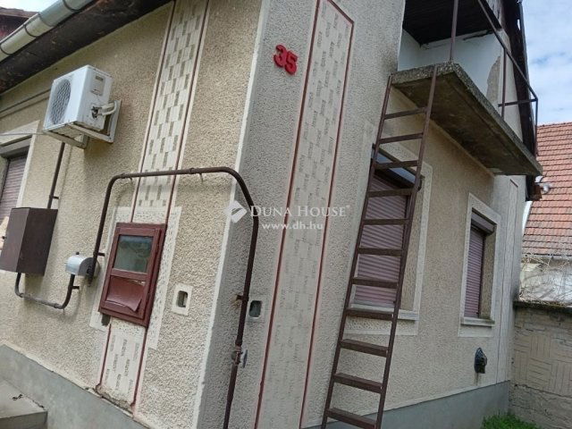 Eladó családi ház, Kisteleken 45 M Ft, 2 szobás