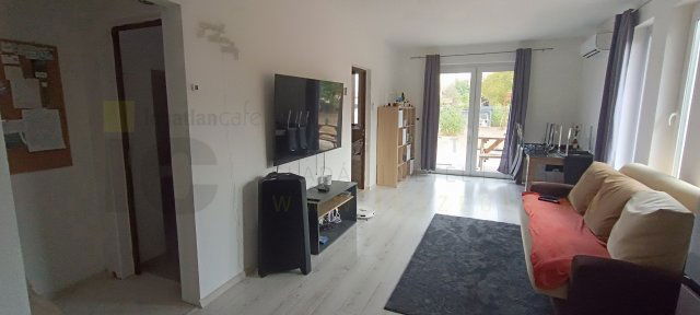 Eladó családi ház, Zsombón 59.5 M Ft, 1+2 szobás