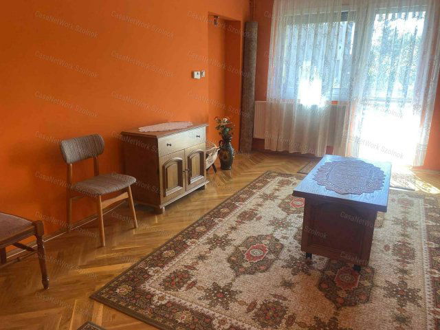 Kiadó téglalakás, albérlet, Szolnokon 130 E Ft / hó, 2 szobás