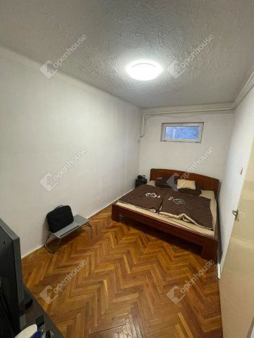 Eladó családi ház, Banán 60 M Ft, 3 szobás