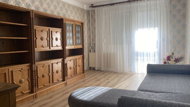 Kiadó panellakás, albérlet, Debrecenben 220 E Ft / hó, 2 szobás