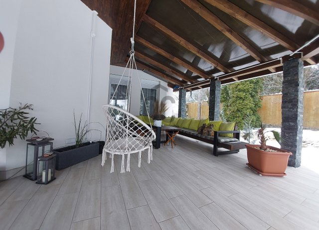 Eladó családi ház, Enyingen 99.9 M Ft, 5 szobás