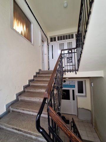 Eladó téglalakás, Szolnokon 22.9 M Ft, 1 szobás