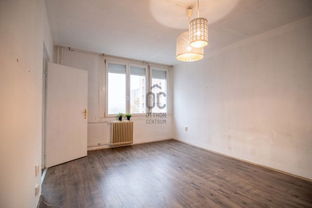 Eladó panellakás, XXII. kerületben, Kossuth Lajos utcában