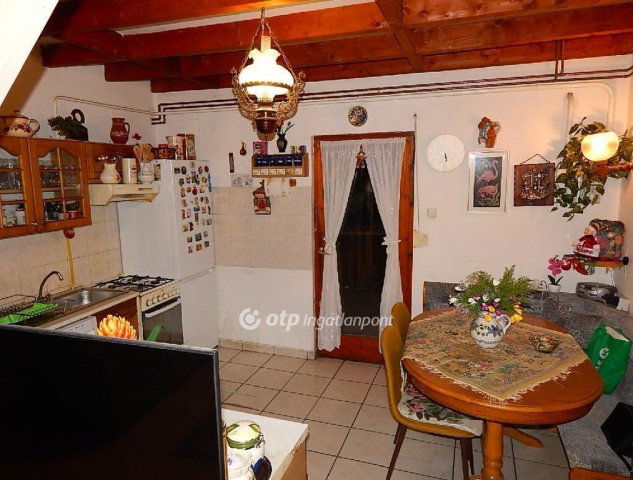 Eladó sorház, Szigethalmon 57 M Ft, 1+3 szobás