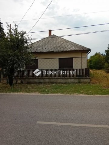 Eladó családi ház, Lovasberényben, Kisfaludy utcában 52 M Ft