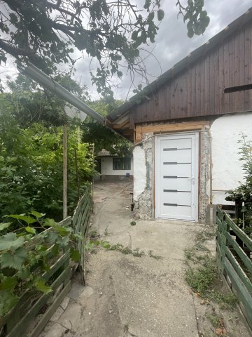 Eladó családi ház, Tiszaföldváron 8.5 M Ft, 2 szobás