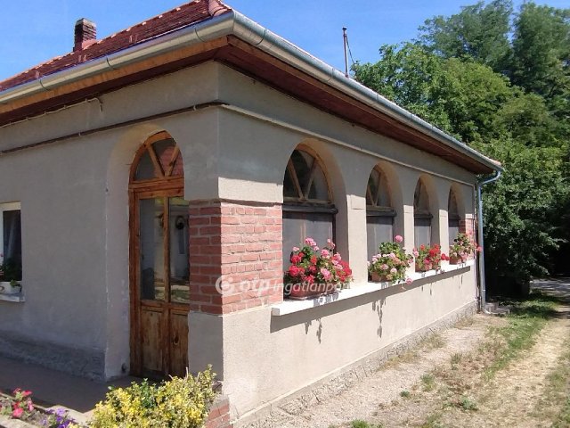 Eladó családi ház, Zalaváron 65 M Ft, 2+1 szobás