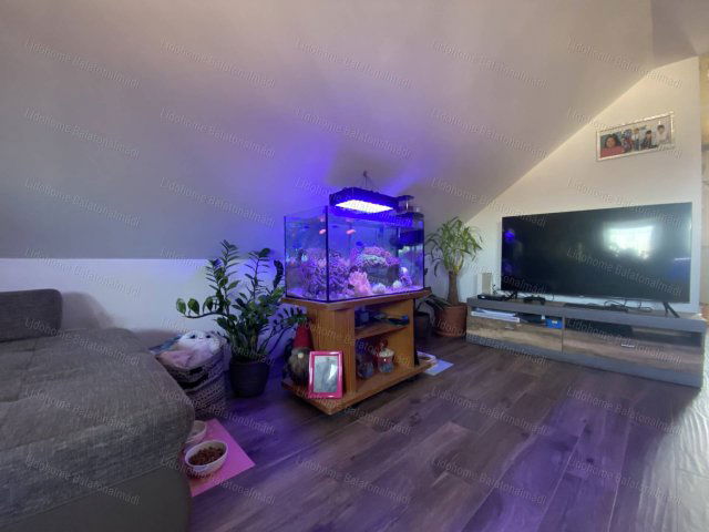 Eladó családi ház, Szentkirályszabadján 59.99 M Ft, 8+1 szobás