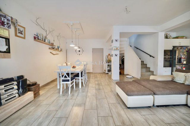 Eladó családi ház, Gyálon 126.9 M Ft, 5 szobás