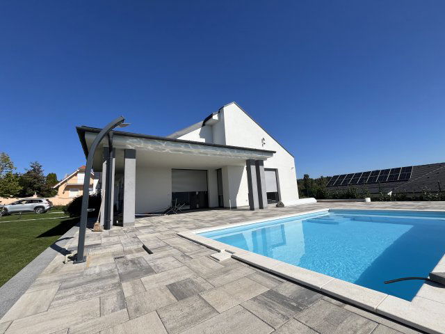 Eladó családi ház, Cserszegtomajon 254.15 M Ft, 4 szobás