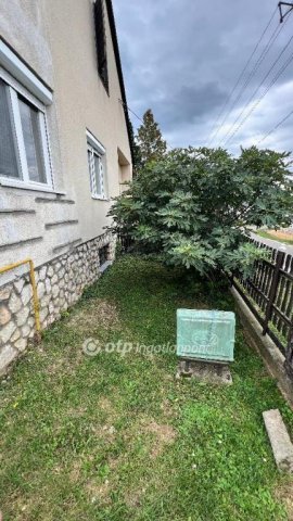 Eladó családi ház, Ugodon 35.9 M Ft, 5 szobás