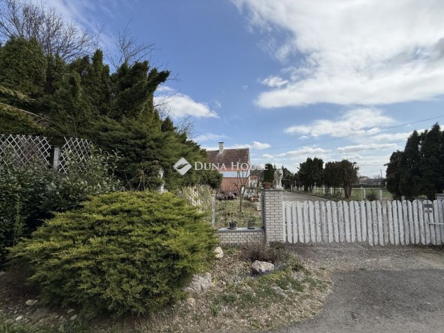 Eladó családi ház, Rönökön 28.5 M Ft, 3 szobás