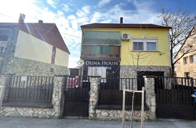 Eladó családi ház, Répcelakon 45.5 M Ft, 5 szobás