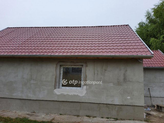 Eladó családi ház, Hatvanban 32.9 M Ft, 2+1 szobás