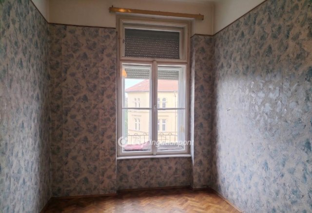 Eladó téglalakás, Budapesten, VIII. kerületben 46.9 M Ft