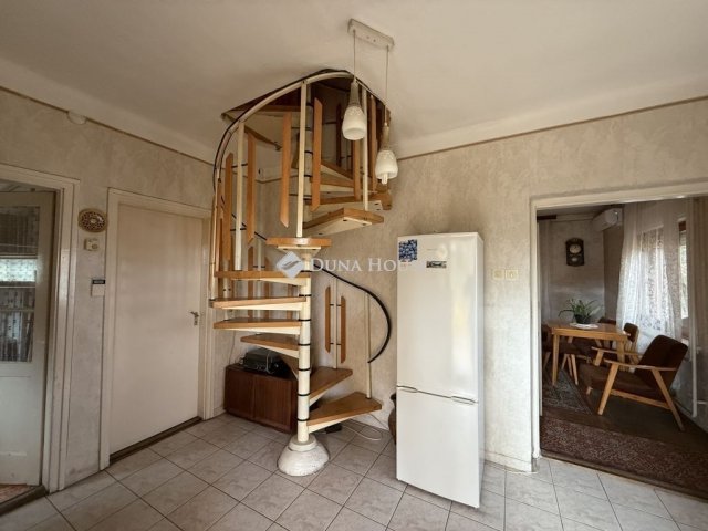 Eladó családi ház, Szigetszentmiklóson 84.9 M Ft, 4 szobás