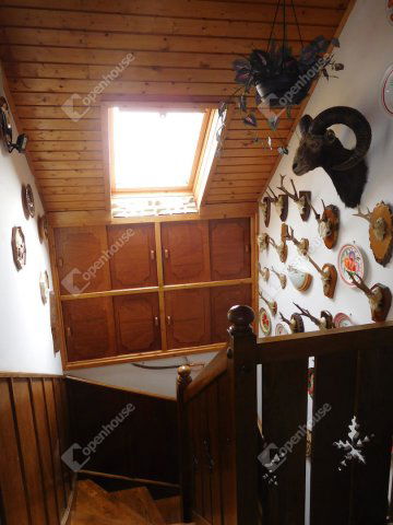 Eladó családi ház, Somlószőlősön 149.9 M Ft, 6 szobás