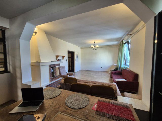 Eladó téglalakás, Pécsett, Szigeti úton 89 M Ft, 4 szobás