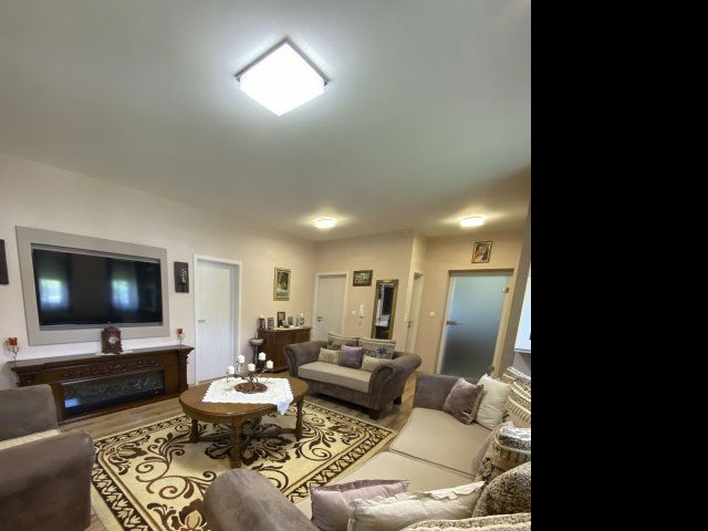 Eladó téglalakás, Pécsett 127 M Ft, 3 szobás