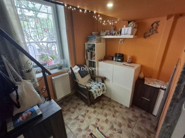 Eladó téglalakás, Budapesten, X. kerületben 32.9 M Ft, 3 szobás