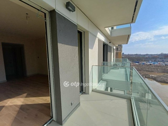 Eladó téglalakás, Budapesten, IX. kerületben 67.5 M Ft, 1 szobás