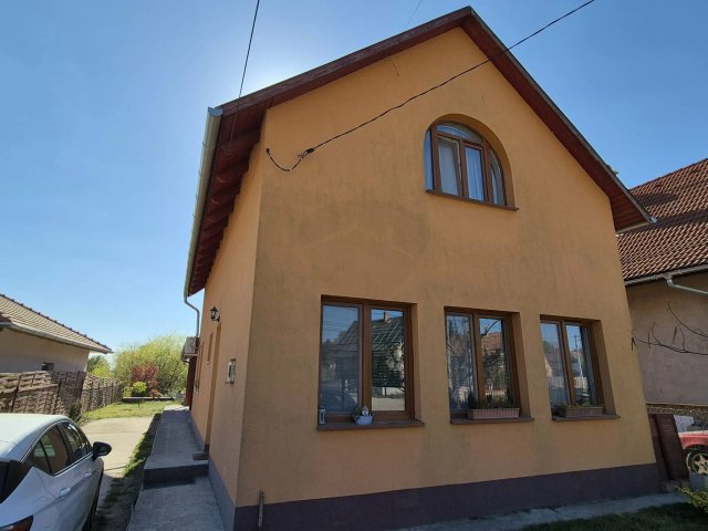Eladó családi ház, Erdőkertesen 104.9 M Ft, 2+2 szobás