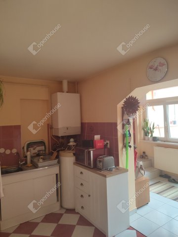 Kiadó családi ház, albérlet, Naszályon 700 E Ft / hó, 5 szobás
