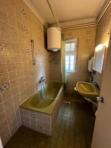 Eladó családi ház, Budapesten, III. kerületben 139.9 M Ft