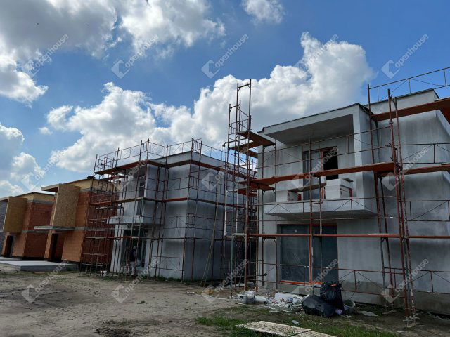 Eladó családi ház, Győrött 110 M Ft, 3 szobás