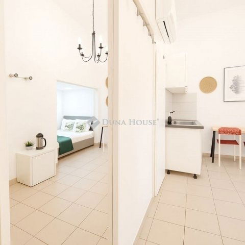 Eladó téglalakás, Budapesten, IX. kerületben 46.8 M Ft, 1 szobás