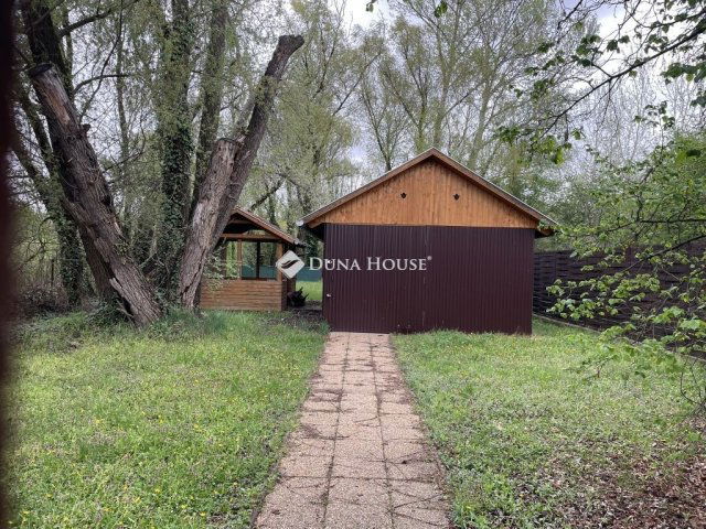 Eladó családi ház, Veresegyházon 159 M Ft, 3 szobás