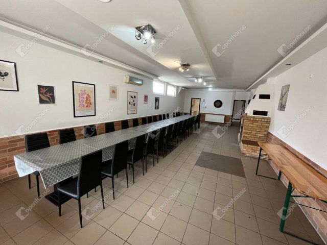 Eladó üzlethelyiség, Balmazújvárosban 40 M Ft