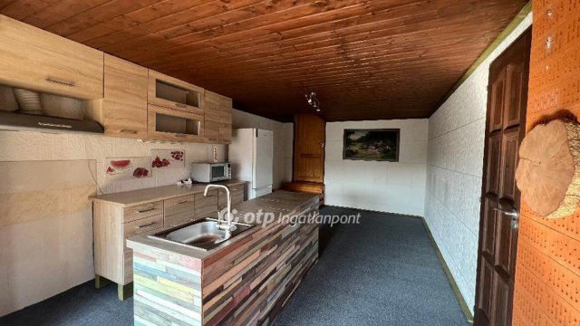 Eladó nyaraló, Egerben 29.9 M Ft, 3 szobás / költözzbe.hu