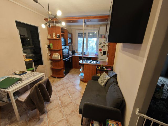 Eladó panellakás, Gyulán 34.9 M Ft, 1+2 szobás